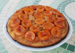 cake apricot upside down cake